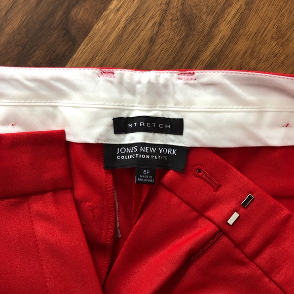 Red Hot Capris - Picture 4 of 4